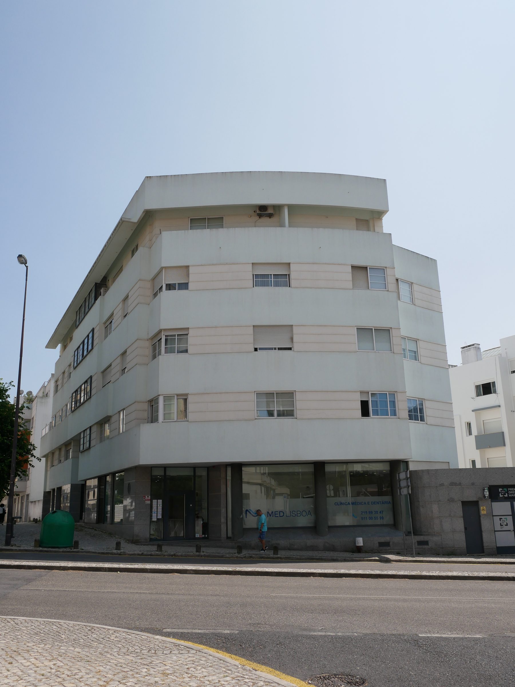 Edifício das Tílias 1 — 3